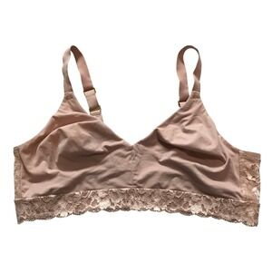 Soma Embraceable Wireless Unlined Lace Trim Bra Size Medium Light Pink